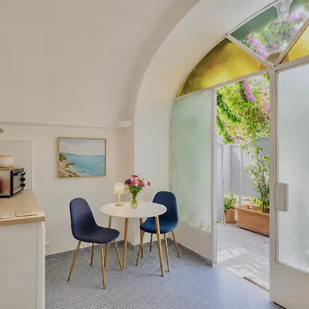 Apartment La Dimora 4: Charm And Quiet